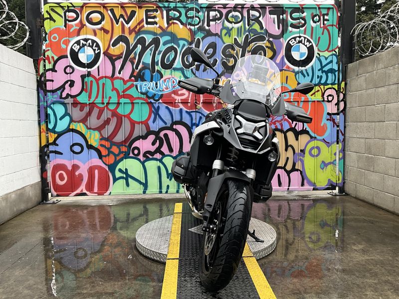 2025 BMW R 1300 GS Image 1