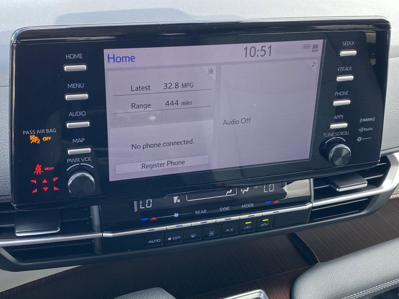 2024 Toyota Sienna LEImage 21