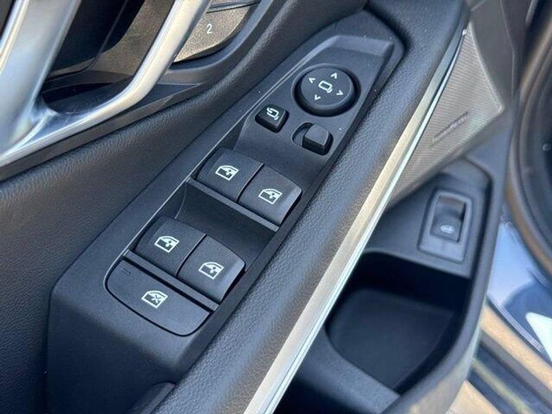New 2026 BMW 3 Series 330iImage 15