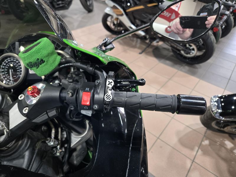 USED 2014 KAWASAKI NINJA ZX14 ABS Image 10