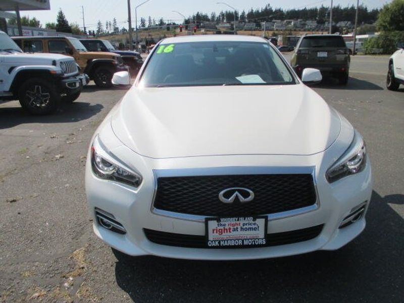 Used 2016 INFINITI Q50 2.0t PremiumImage 3