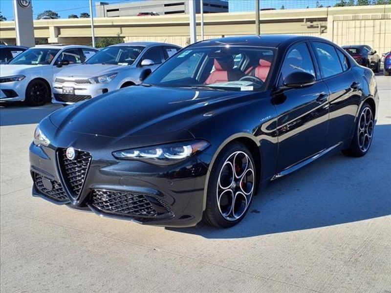 2024 Alfa Romeo Giulia VeloceImage 4