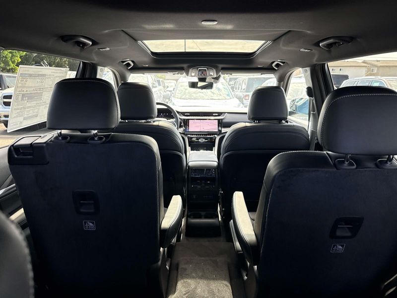 New 2026 Jeep Grand Cherokee L Limited Reserve 4x4