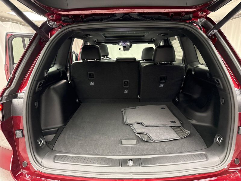 New 2025 Jeep Grand Cherokee Limited 4x4Image 19