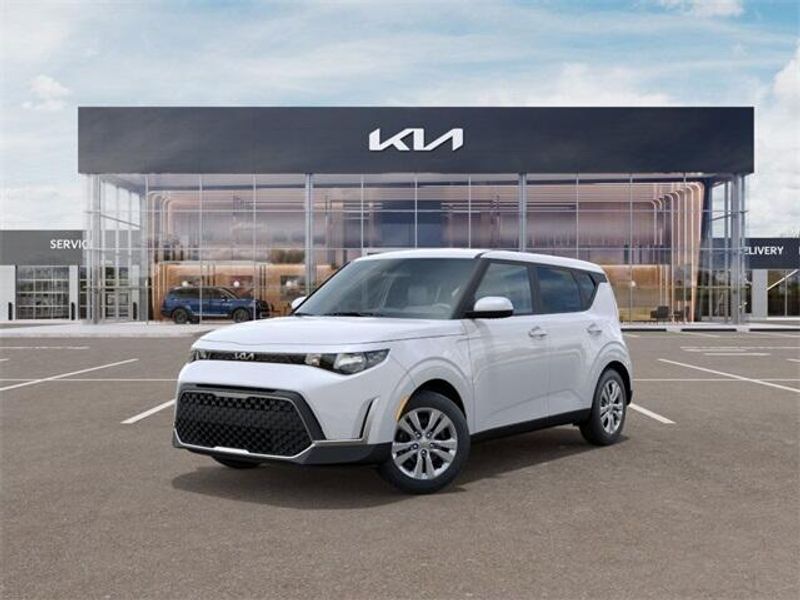 2025 Kia Soul LXImage 1