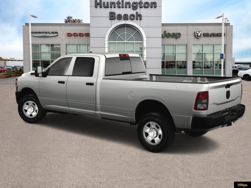 2023 RAM 2500 Tradesman Crew Cab 4x2 Long BoxImage 4