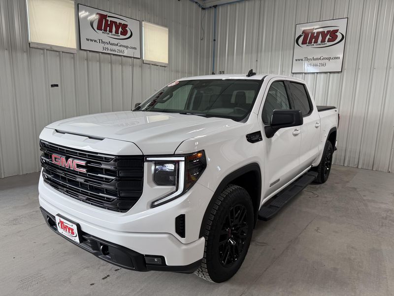 Used 2026 GMC Sierra 1500 ElevationImage 13