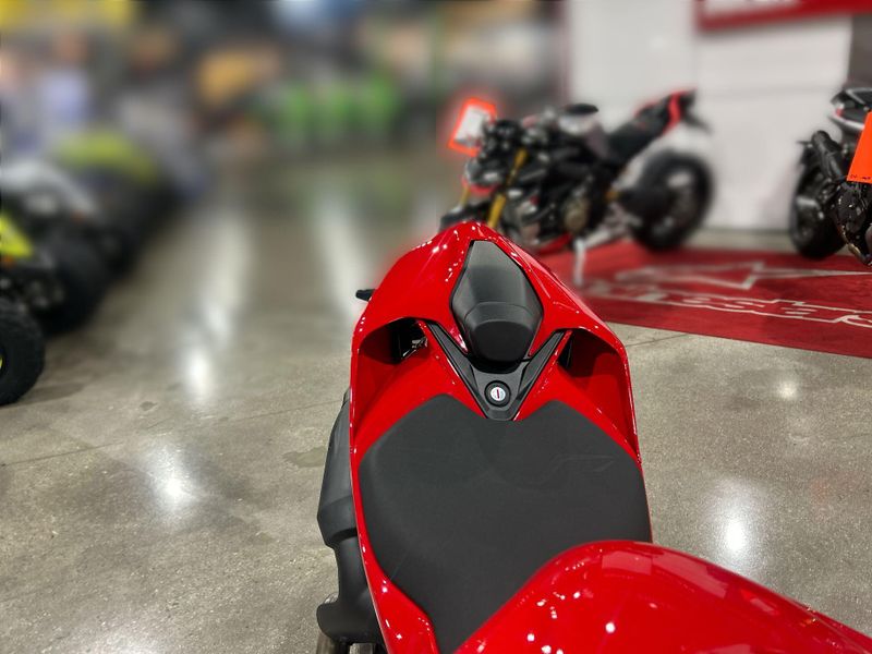 New 2026 Ducati STREETFIGHTER V2 S 896 Image 23