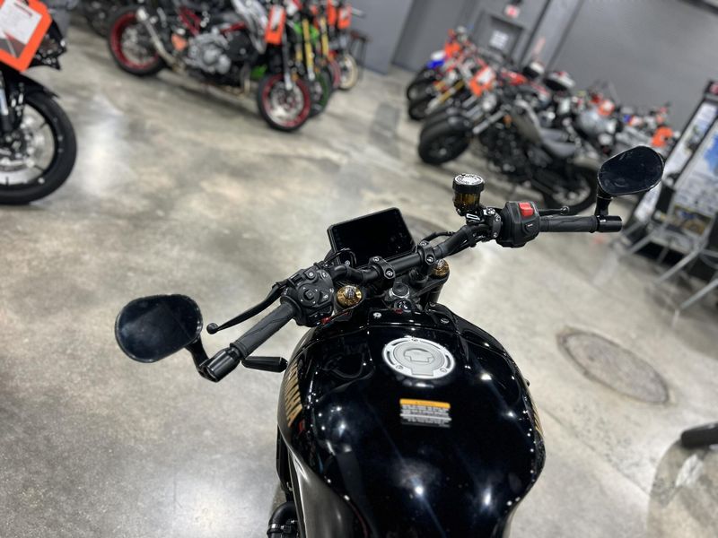 New 2025 Yamaha XSR900 Image 8