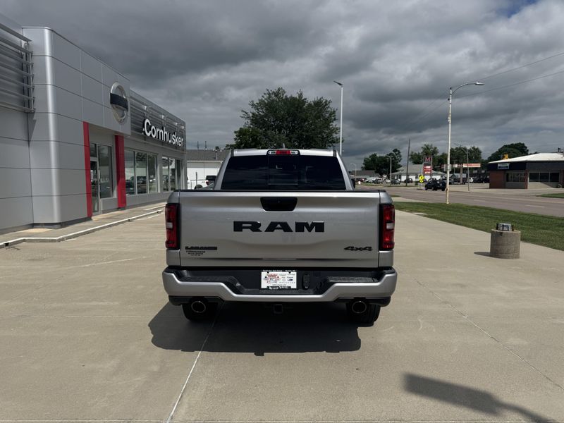 New 2025 RAM 1500 LaramieImage 8