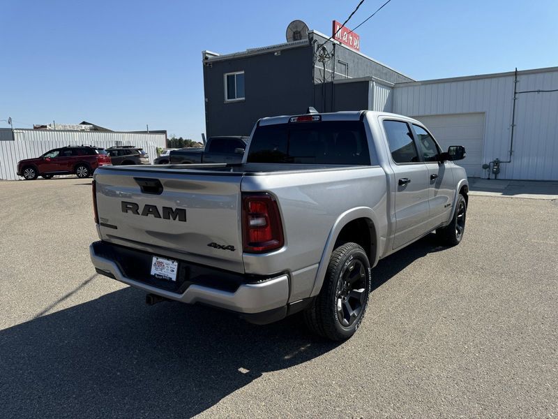 2025 RAM 1500 Big Horn Crew Cab 4x4 5