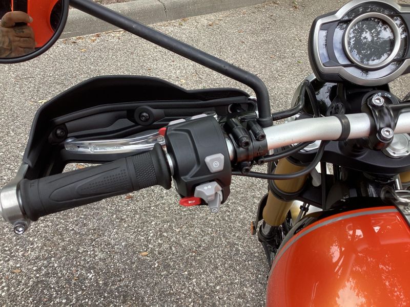 2024 Triumph Scrambler 1200 XE