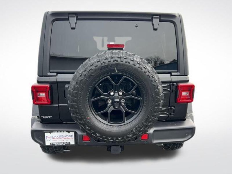 2025 Jeep Wrangler 4-door WillysImage 6