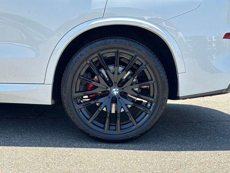 Used 2024 BMW X5 xDrive40iImage 14