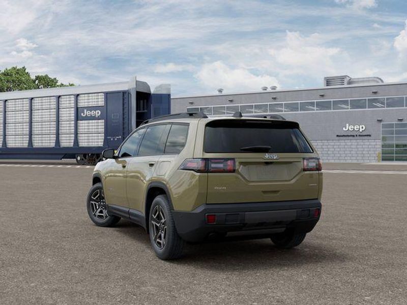 New 2026 Jeep Cherokee Laredo 4x4Image 3