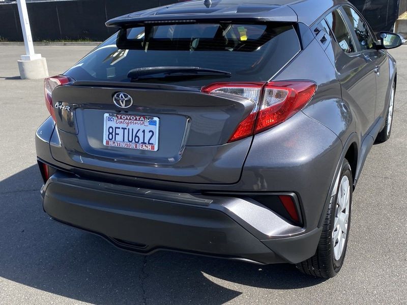 2019 Toyota C-HR LEImage 5