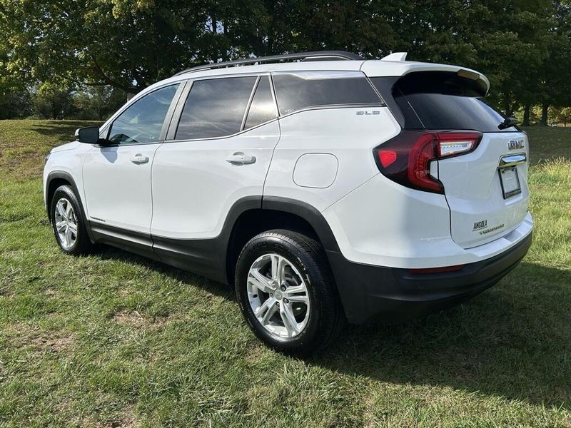2023 Gmc Terrain SLE photo 6