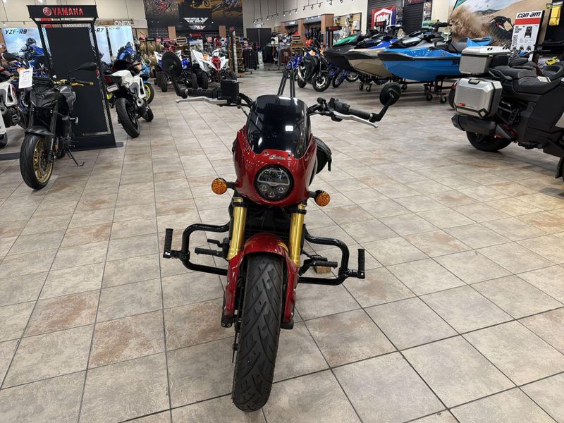Used 2025 Indian Motorcycle 101 SCOUT WHITE MTLC WGRFX TEC Image 12
