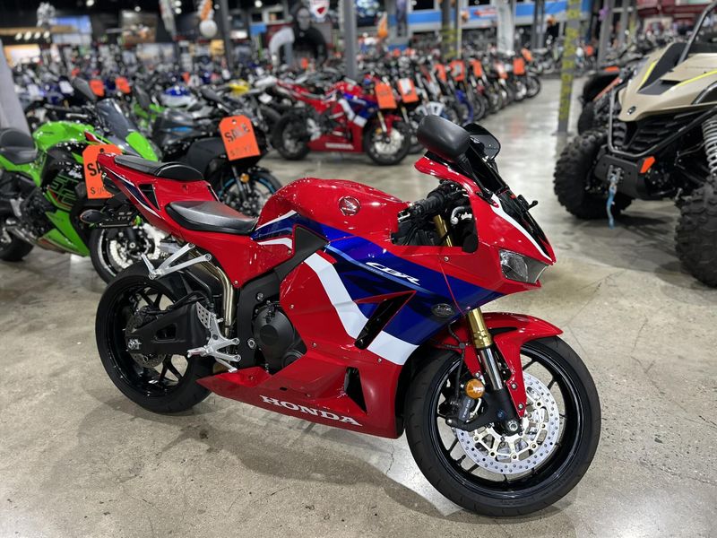 Used 2024 Honda CBR600RR Image 5