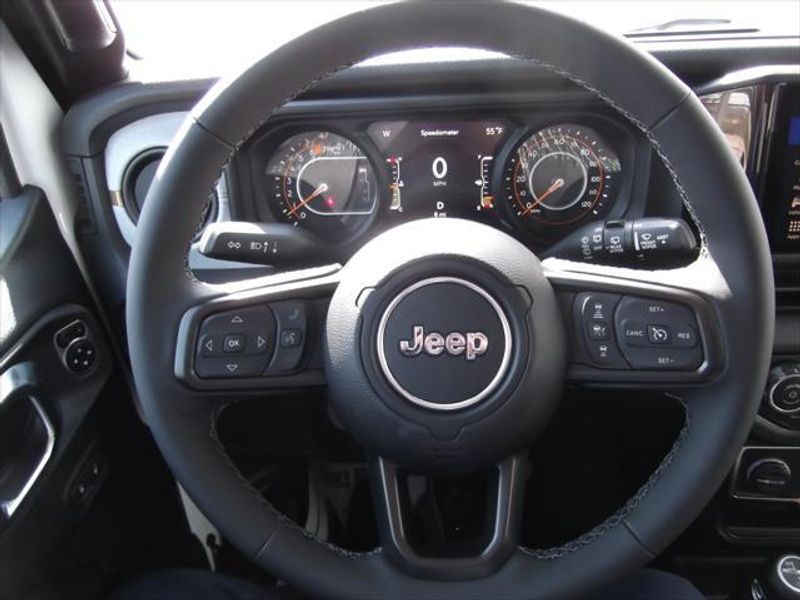 2025 Jeep Wrangler Unlimited Sport S photo 12