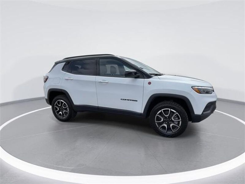 2025 Jeep Compass Trailhawk 4x4Image 9
