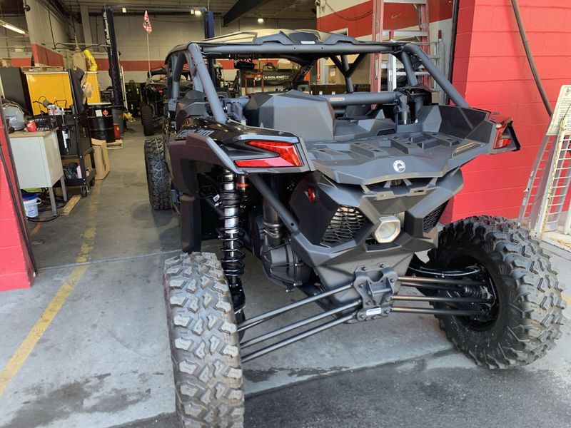 New 2025 Can-Am MAVERICK X3 MAX X RS TURBO RR SMART-SHOX Image 8