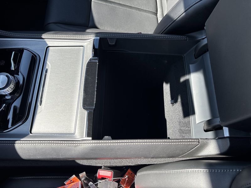 2026 Jeep Grand Wagoneer Limited Reserve 4x4Image 44