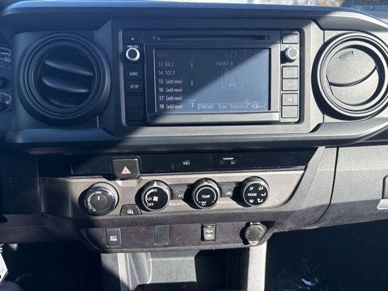 2017 Toyota Tacoma SR