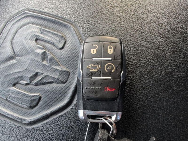 2019 RAM 2500 LaramieImage 22