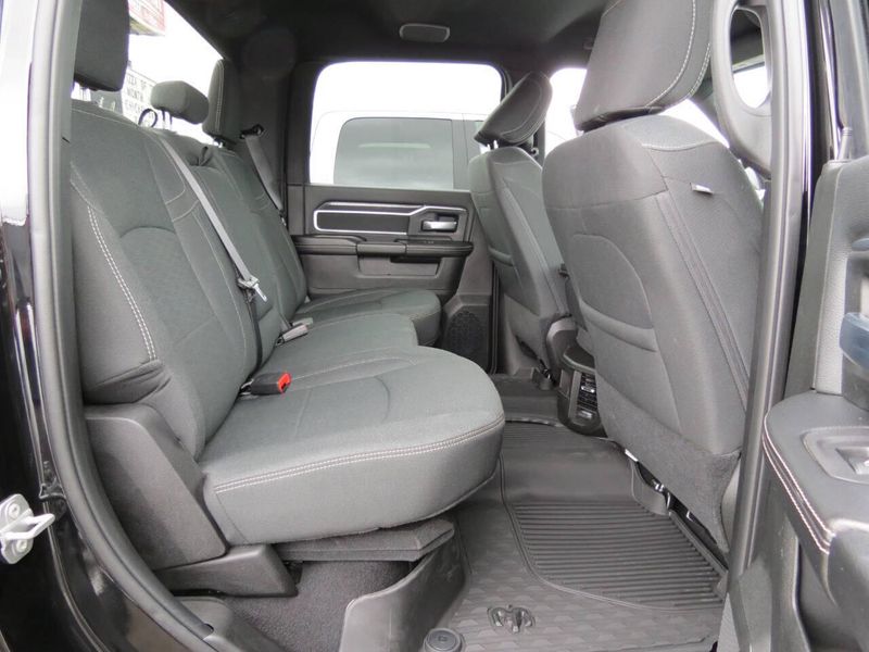 Used 2026 RAM 2500 Big Horn 4x4 4dr Crew Cab 6.3 ft. SB PickupImage 13