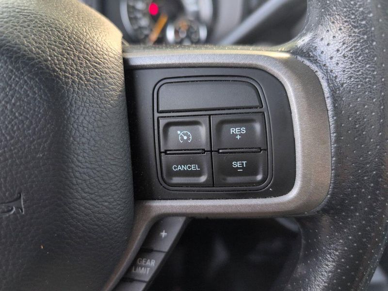 2022 RAM 2500 TradesmanImage 25