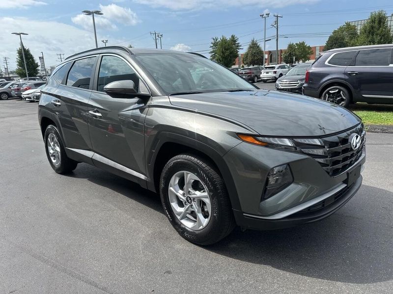 Used 2023 Hyundai Tucson SELImage 3