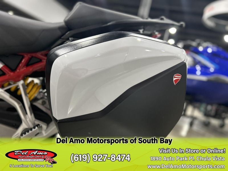 2024 Ducati MULTISTRADA V4 S TRAVEL & RADAR SPOKED WHEELS Image 4