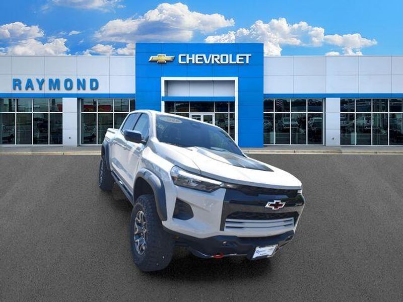 New 2026 Chevrolet Colorado ZR2Image 10