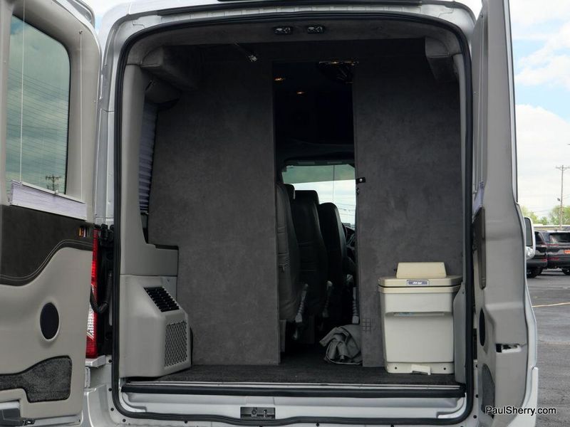 2018 Ford Transit-250 Image 57