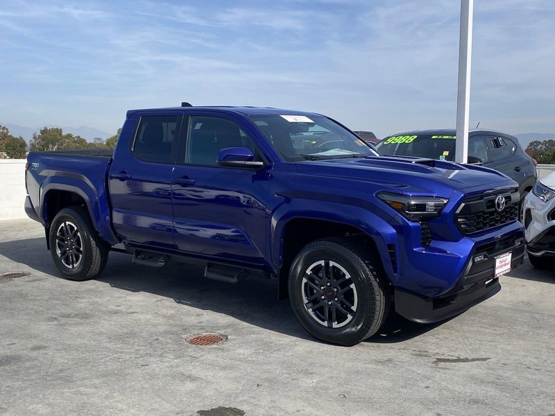 2024 Toyota Tacoma TRD SportImage 2