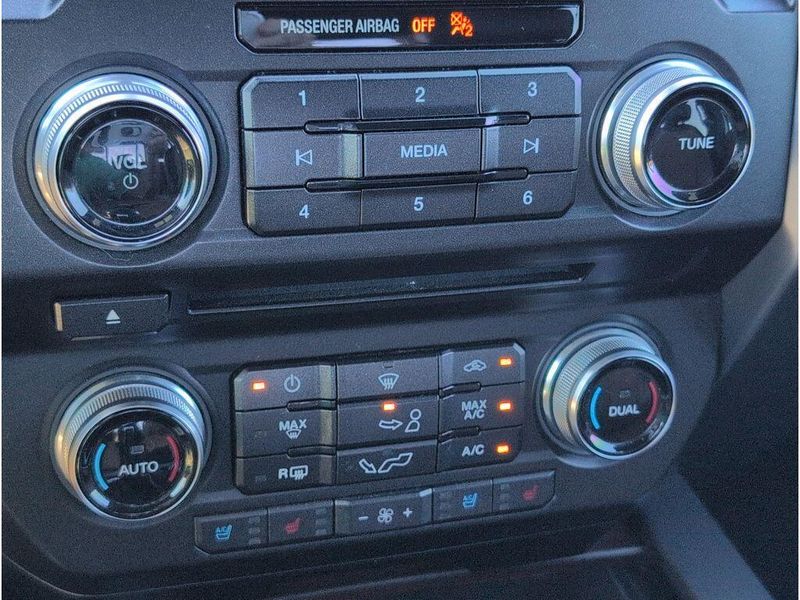 Used 2017 Ford F-150 LimitedImage 19