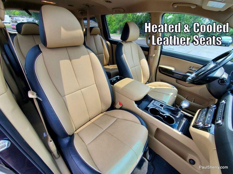 2021 Kia Sedona SXImage 2