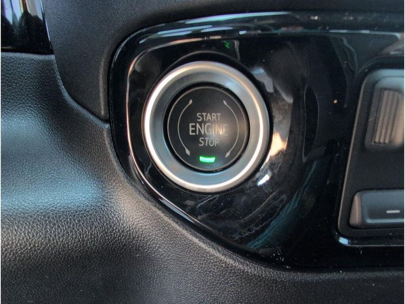 Used 2025 GMC Sierra 1500 SLTImage 21