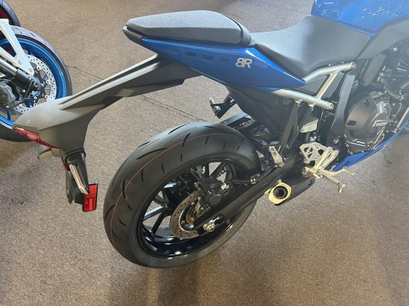 New 2026 Suzuki GSX-8R Image 5