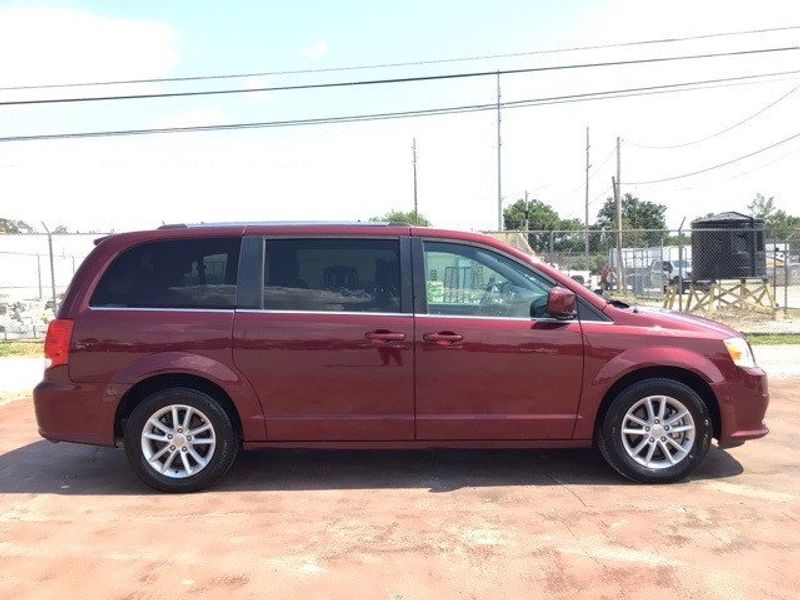 2019 Dodge Grand Caravan SXTImage 6