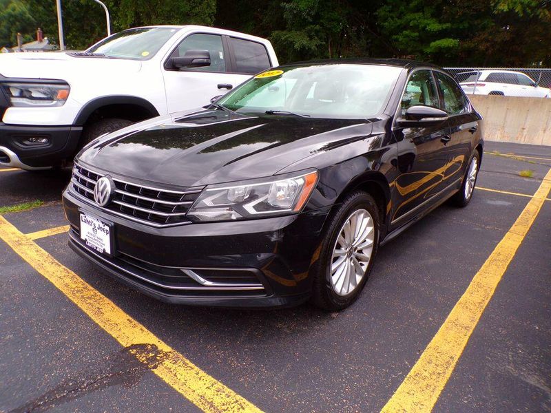 Used 2017 Volkswagen Passat 1.8T SE