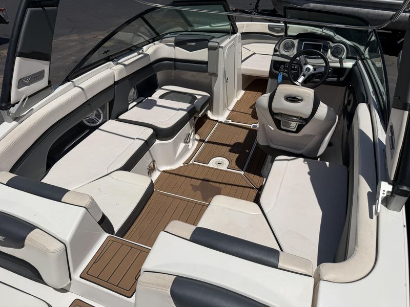 USED 2019 CHAPARRAL 203 VORTEX VRX Image 14
