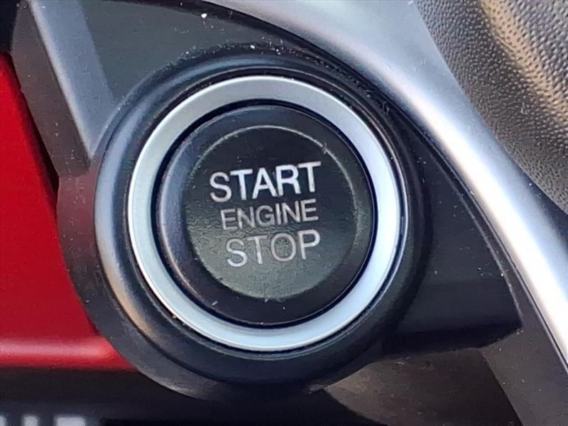 Used 2019 Alfa Romeo Stelvio Ti SportImage 18