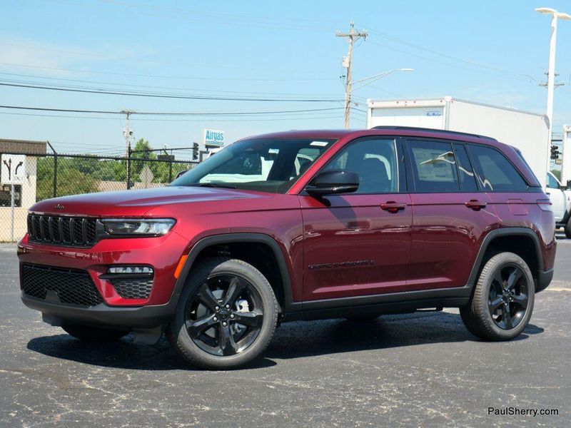 New 2025 Jeep Grand Cherokee Limited 4x4