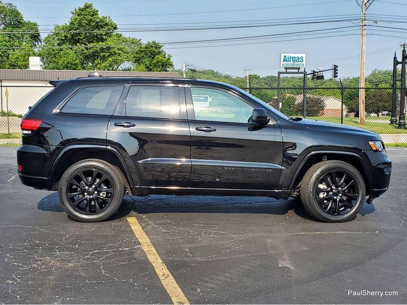 2022 Jeep Grand Cherokee WK Laredo X AltitudeImage 14