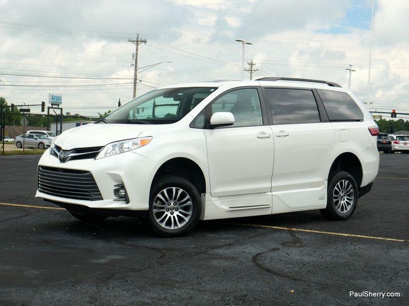 Used 2020 Toyota Sienna XLEImage 53