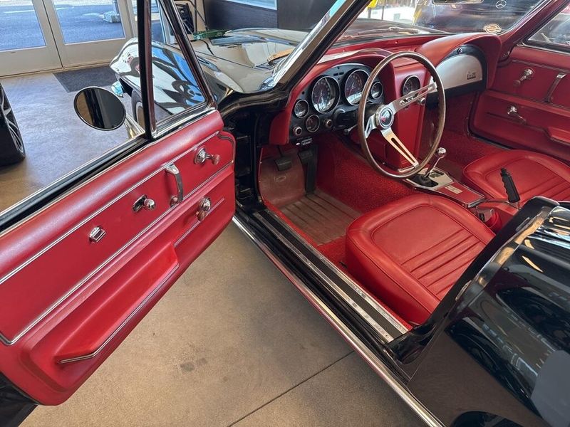 1967 Chevrolet Corvette 327/300 3-speed