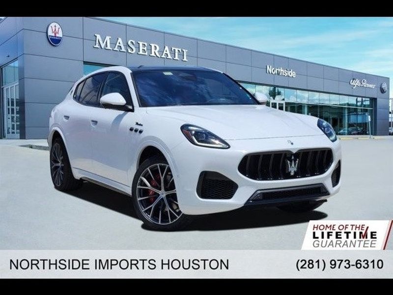 2023 Maserati Grecale Modena in a Rosso/Ross exterior color and Redinterior. Northside Imports Houston 281-475-4549 northsideimportshouston.com 