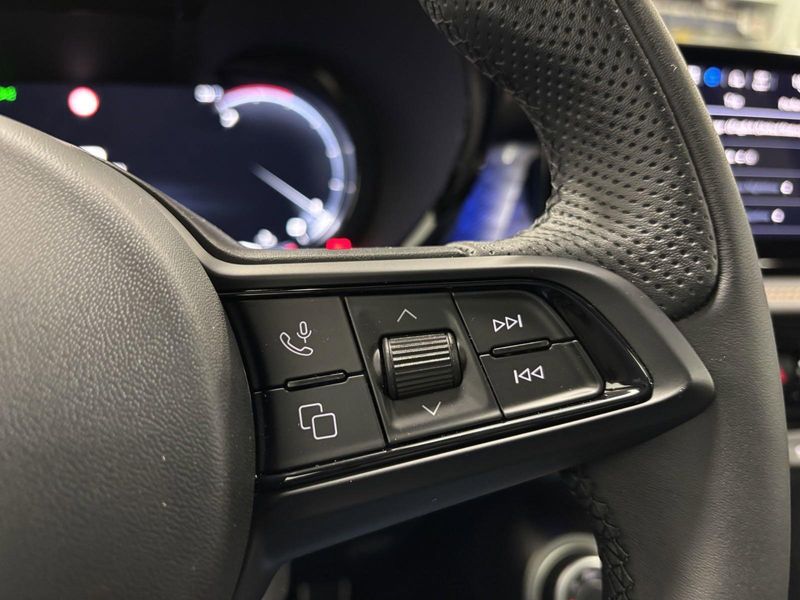 New 2025 Alfa Romeo Tonale AwdImage 21